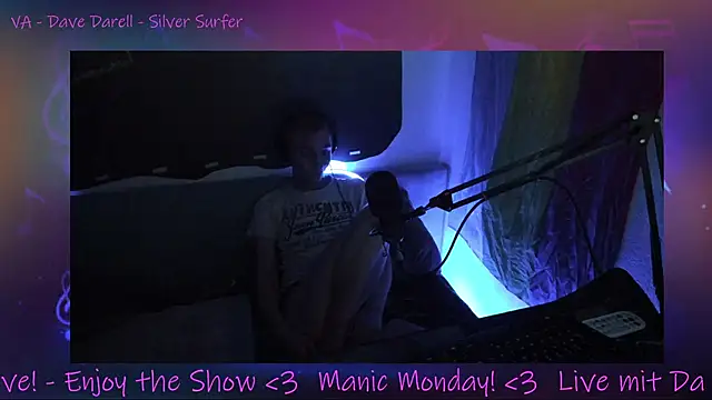 Snapshot of DaveLindau chatting on 20, 10, 2025 DaveLindau online show from 20, 10, 2025