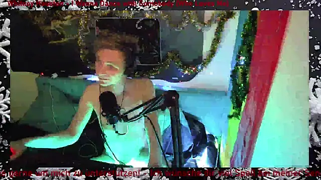 Snapshot of DaveLindau chatting on 16, 12, 2025 DaveLindau online show from 16, 12, 2025