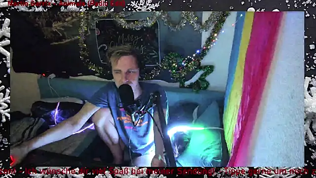 Snapshot of DaveLindau chatting on 21, 12, 2025 DaveLindau online show from 21, 12, 2025