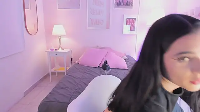 Snapshot of emma_soul1 chatting on 17, 12, 2025 emma soul1 online show from 17, 12, 2025