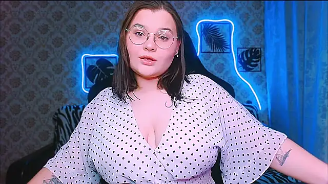 Snapshot of InLoveWithLife26 chatting on 5, 11, 2025 InLoveWithLife26 online show from 5, 11, 2025