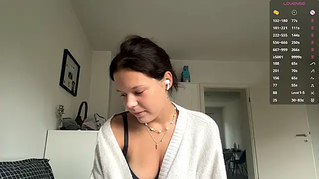 MaydaCornwall online show from 11, 10, 2025