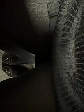 HiddenHoneyLDN online show from 10, 9, 2025