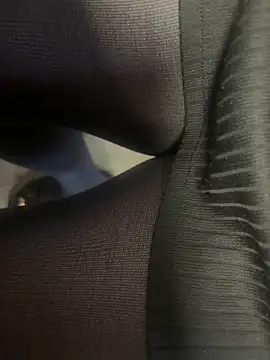 HiddenHoneyLDN online show from 16, 9, 2025