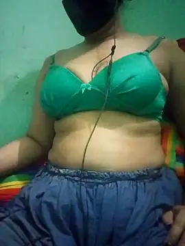 Snapshot of Maria_Mahi chatting on 12, 10, 2025 Maria Mahi online show from 12, 10, 2025