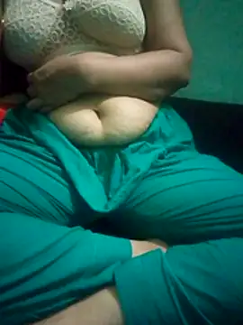 Snapshot of Maria_Mahi chatting on 28, 11, 2025 Maria Mahi online show from 28, 11, 2025