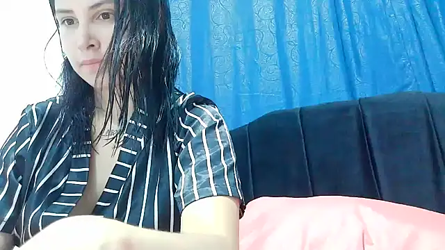 Snapshot of katy_lenah chatting on 16, 9, 2025 katy lenah online show from 16, 9, 2025