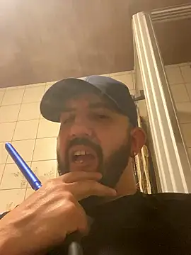 Snapshot of andrey1887 chatting on 14, 1, 2026 andrey1887 online show from 14, 1, 2026