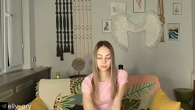 Snapshot of daddyonlyloveme chatting on 13, 12, 2025 daddyonlyloveme online show from 13, 12, 2025