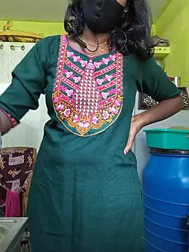 Snapshot of Honey_rosetamil chatting on 11, 6, 2026 Honey rosetamil online show from 11, 6, 2026