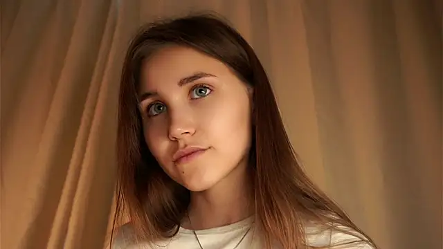 Snapshot of EthalFlowers chatting on 20, 9, 2025 EthalFlowers online show from 20, 9, 2025