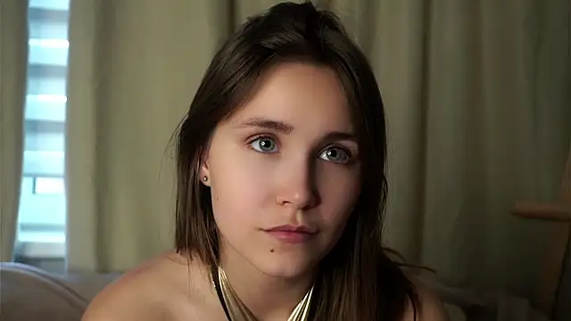 Snapshot of EthalFlowers chatting on 15, 10, 2025 EthalFlowers online show from 15, 10, 2025