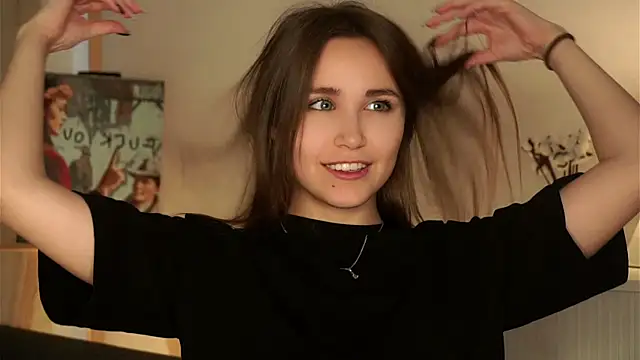 Snapshot of EthalFlowers chatting on 21, 10, 2025 EthalFlowers online show from 21, 10, 2025