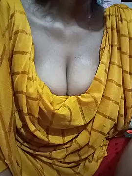 kaviyaponnu0987 online show from 2, 6, 2026