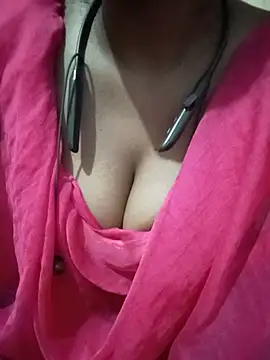 kaviyaponnu0987 online show from 17, 6, 2026