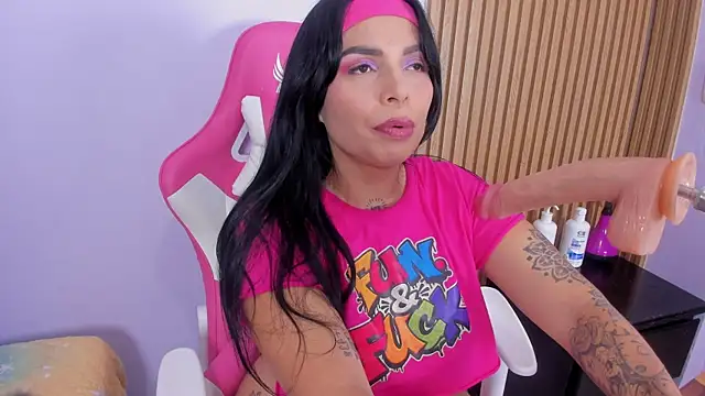 miathonson769 online show from 21, 7, 2026