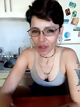 Snapshot of Lulypsicologasexual chatting on 1, 10, 2025 Lulypsicologasexual online show from 1, 10, 2025