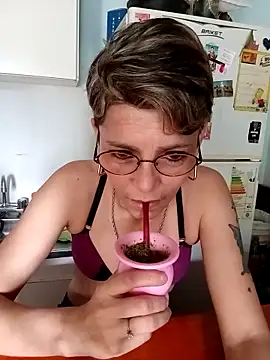 Snapshot of Lulypsicologasexual chatting on 24, 10, 2025 Lulypsicologasexual online show from 24, 10, 2025