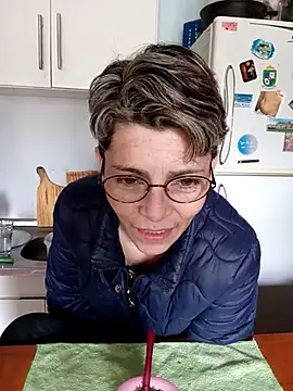 Snapshot of Lulypsicologasexual chatting on 28, 10, 2025 Lulypsicologasexual online show from 28, 10, 2025