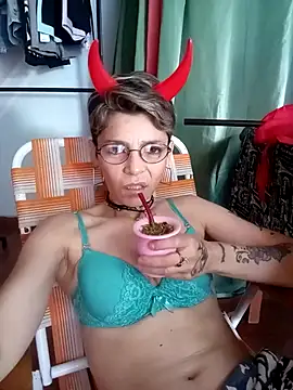 Snapshot of Lulypsicologasexual chatting on 2, 11, 2025 Lulypsicologasexual online show from 2, 11, 2025