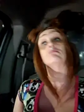 Snapshot of Splash_Queen420 chatting on 20, 5, 2026 Splash Queen420 online show from 20, 5, 2026