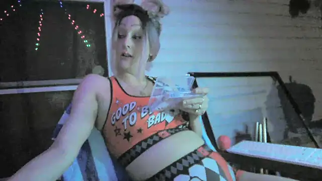 Snapshot of Splash_Queen420 chatting on 14, 6, 2026 Splash Queen420 online show from 14, 6, 2026