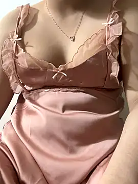 Snapshot of SiennaQueen18 chatting on 21, 11, 2025 SiennaQueen18 online show from 21, 11, 2025