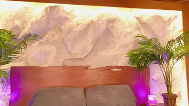 alisonn moon online show from 9, 3, 2026