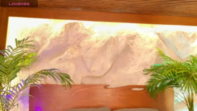 alisonn moon online show from 23, 4, 2026