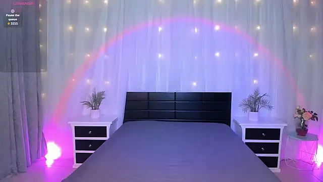 Evolet Bee online show from 27, 11, 2025