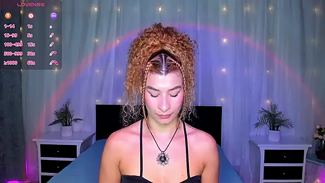 Evolet Bee online show from 27, 4, 2026