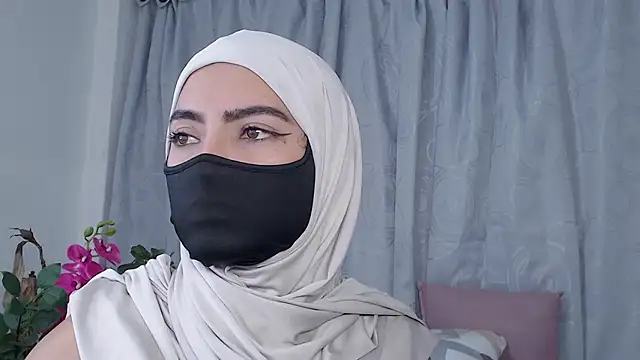 Snapshot of jade_nassar chatting on 5, 8, 2026 jade nassar online show from 5, 8, 2026