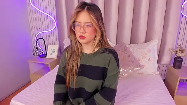 SamanthaPeachss online show from 26, 9, 2025