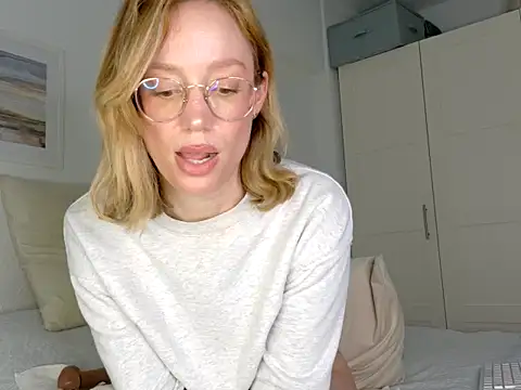 MissFrenchy online show from 1, 3, 2026