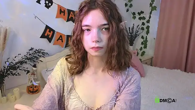 Snapshot of Evi_Brook chatting on 22, 10, 2025 Evi Brook online show from 22, 10, 2025