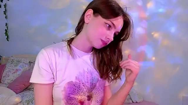 Snapshot of Evi_Brook chatting on 11, 6, 2026 Evi Brook online show from 11, 6, 2026