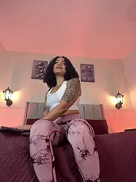 Snapshot of Samara_Hadi_ chatting on 4, 2, 2026 Samara Hadi online show from 4, 2, 2026