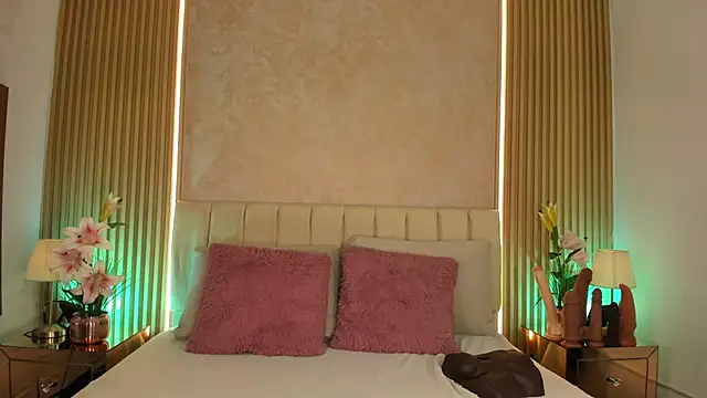 MaddyGray  online show from 22, 4, 2026