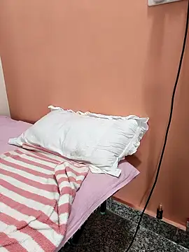 Snapshot of Shalu_G chatting on 8, 10, 2025 Shalu G online show from 8, 10, 2025