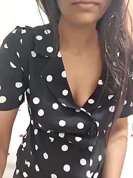 Snapshot of Shalu_G chatting on 5, 11, 2025 Shalu G online show from 5, 11, 2025