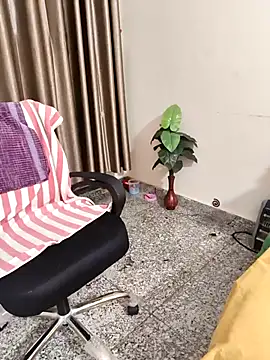 Snapshot of Shalu_G chatting on 22, 11, 2025 Shalu G online show from 22, 11, 2025