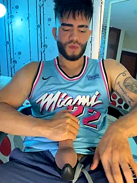 Snapshot of King_Draven3 chatting on 30, 11, 2025 King Draven3 online show from 30, 11, 2025