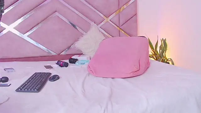 Snapshot of sofia_07 chatting on 19, 9, 2025 sofia 07 online show from 19, 9, 2025