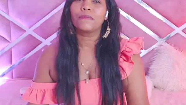 Snapshot of sofia_07 chatting on 21, 12, 2025 sofia 07 online show from 21, 12, 2025