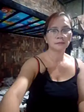 SexyHottMom online show from 22, 4, 2026