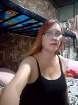 SexyHottMom online show from 23, 4, 2026