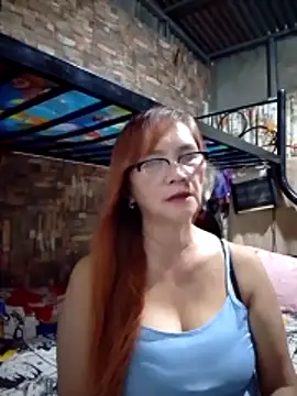 SexyHottMom online show from 25, 4, 2026