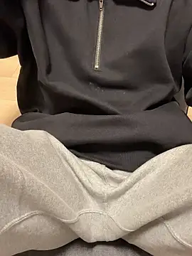 Snapshot of koooouhekko chatting on 27, 11, 2025 koooouhekko online show from 27, 11, 2025