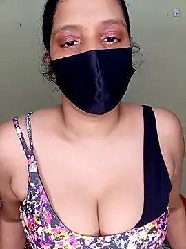 Rose-luckey online show from 26, 10, 2025