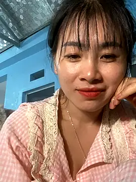 Snapshot of One-nice chatting on 2, 11, 2025 One-nice online show from 2, 11, 2025